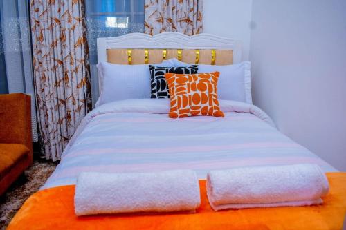 Delsy Studios Ruaka in รูอากา
