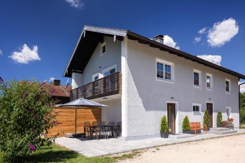 Ferienhaus Waldherr - Fewo 6 Pers in Waging am See, Deutschland