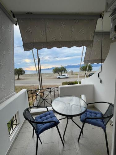 Balcony/terrace, Alisaxni Studios in Pefki (Artemisio)