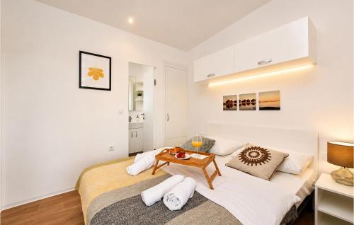 Stunning Home In Zerava in Briševo