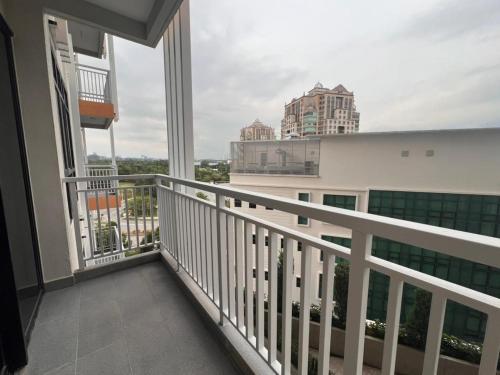 Putrajaya Lakeside Homestay - 5 mins to PICC in Dengkil
