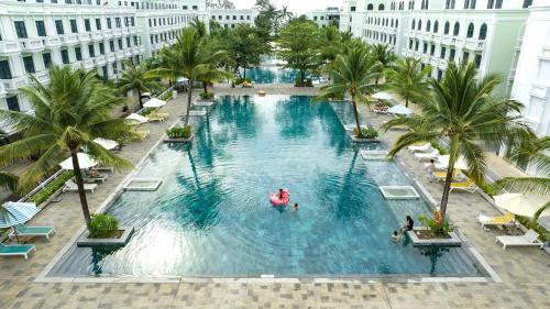 MARINA SEASIDE BEACH BOUTIQUE Phu Quoc - Infinity Pools - PREMIUM SOLAR ENERGY in Phu Quoc Island