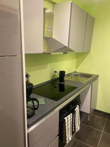 Studio independant RDC, Parking prive & Wi-Fi haut debit in Les Salles-Du-Gardon