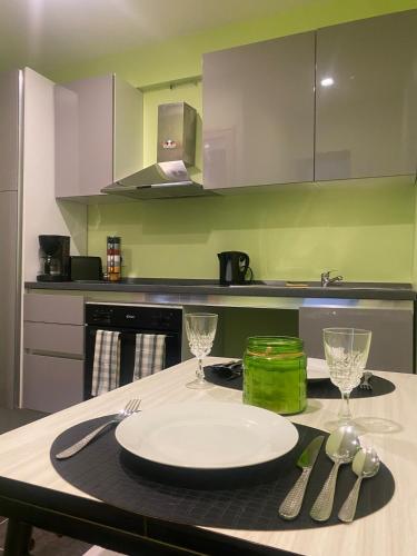 Studio independant RDC, Parking prive & Wi-Fi haut debit in Les Salles-Du-Gardon
