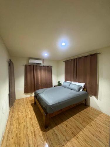 Ezzy Air B&B in Salelologa