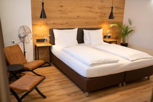 1 queen bed