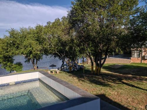 Luxurious Riverside Retreat in Lindequesdrif, Vaal River in Lindequesdrif AH