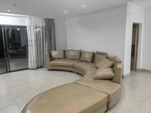 Luxurious Riverside Retreat in Lindequesdrif, Vaal River in Lindequesdrif AH