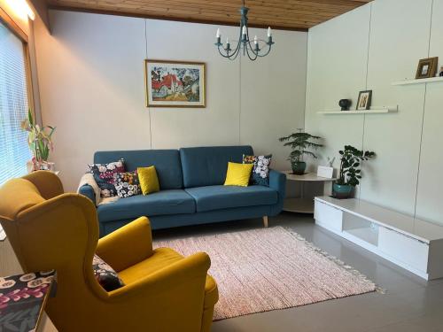 Cozy House - 4 Bedrooms with Sauna