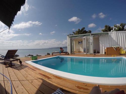 スイミングプール