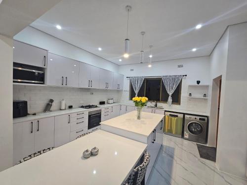 Nisha Serviced Apartments - image 2