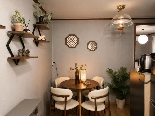 10 minutes from Hongik University Station, 5 minutes from Yonsei University 사진 3