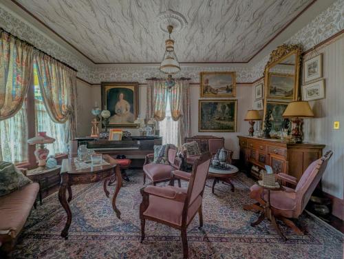 The Arthur Blair Historic Inn