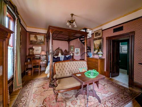 The Arthur Blair Historic Inn