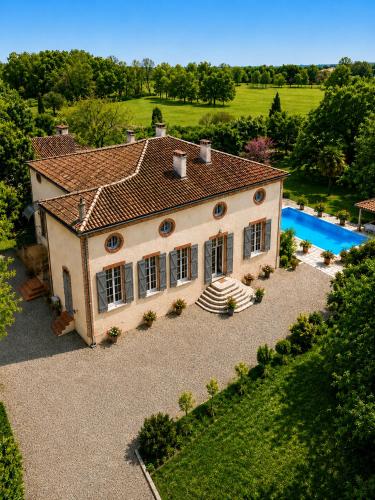 Manoir de La Gravette Authentic French Manor Experience