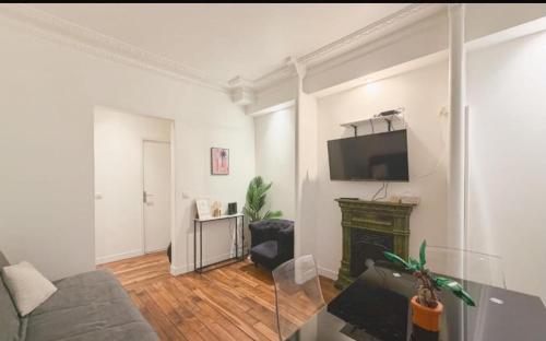 cosy appart Paris Nation 15min Marais 30min champs elysees