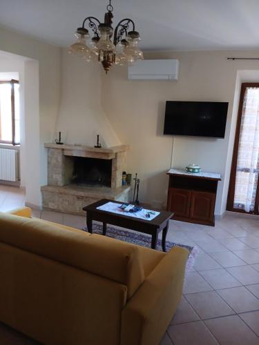 Közös társalgó / TV, Borgo Montaner in Montefelcino