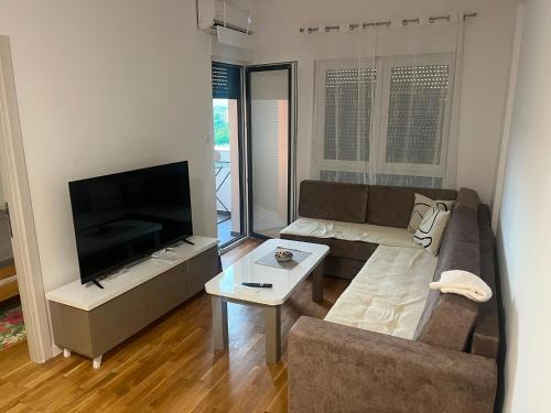 Sunstone Apartment