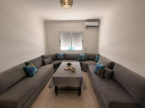 Elegant Apartement AC Free parking Fast wifi in 말틸