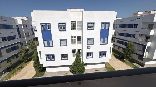 Elegant Apartement AC Free parking Fast wifi in 말틸