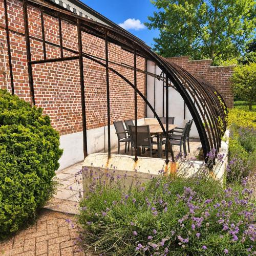 Spacious manor house with pool & playground in Essen