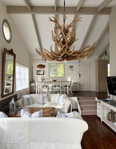 Bycroft Lodge in Karaka