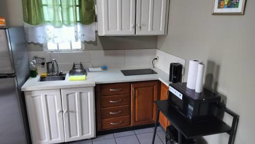 keuken, Woodbrook on the Avenue in Port Of Spain