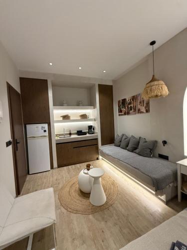 Erasmia Beachside Suites 2