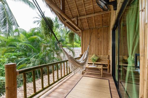 Vista exterior, Bamboo Bay Eco Resort in Ko Pha-ngan