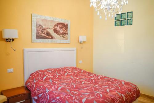 Three-Bedroom Townhouse image 1