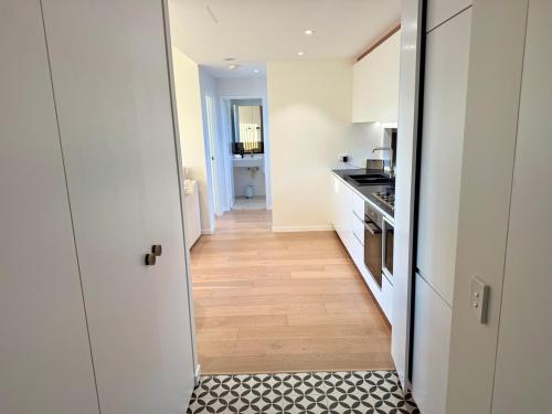 Stylish and Quality Modern One Bed Apartment in Leichhardt