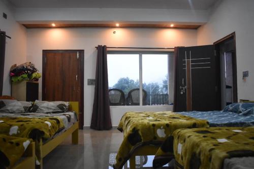 Naisarga hill view homestay in Somvarpeta