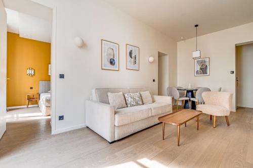 Elegant Apt with AC - 2BR-6P -Palais Garnier