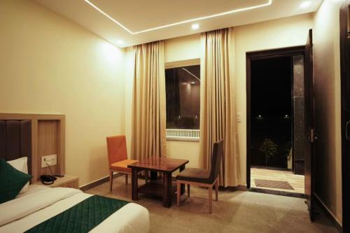 hotel photo