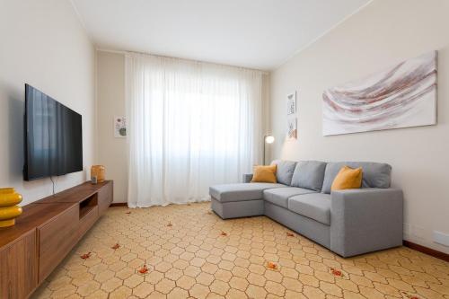Chimes, Alla Fontana - Your Home From Home