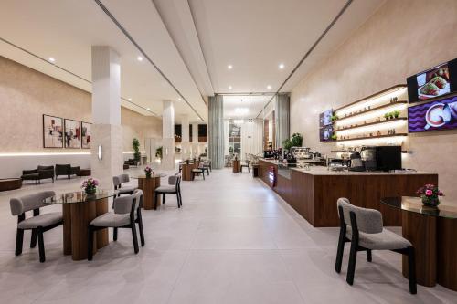 ซามา อินน์ โฮเต็ล (Sama Inn Hotel) in อัล ยัสมิน