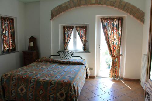 2 bedrooms, 5 beds