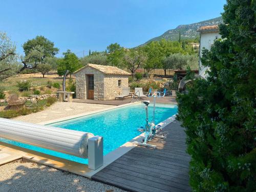 La Clue/ le Jas du Ventoux in Plaisians