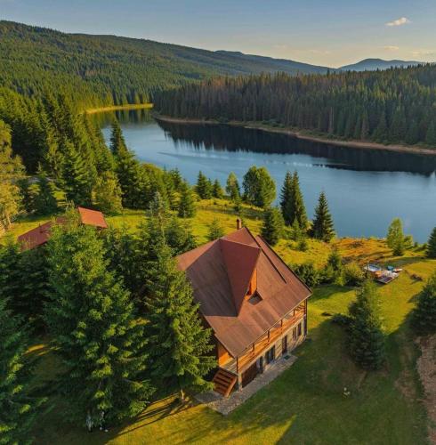 Exterior view, Lakeside Serenity in Smida