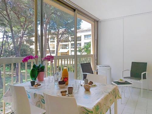Apartment Palmier by Interhome