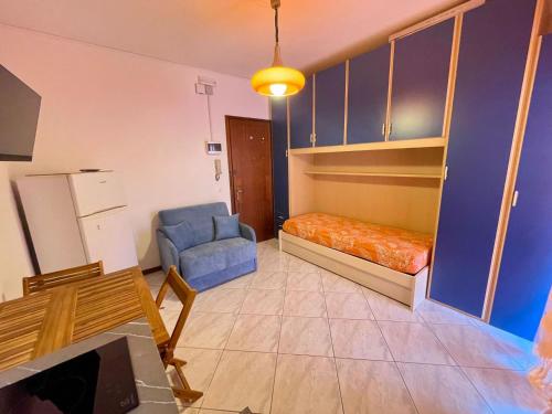 Practical studio with balcony by the beach