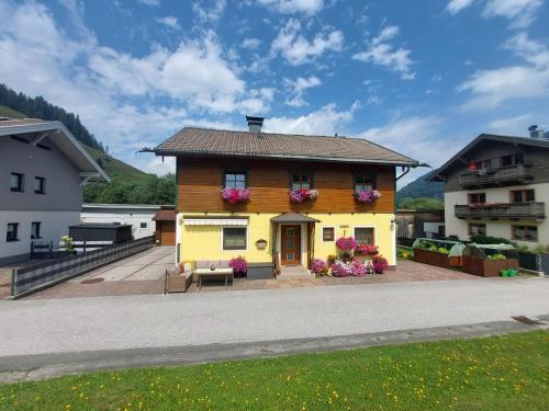 Ferienwohnung Kasbacher in Bruck an der Großglocknerstraße, Österreich