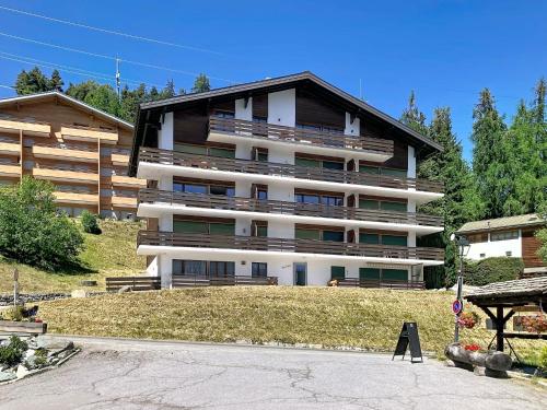 Apartment Résidence Croix de Coeur by Interhome