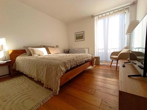 Chic & Comfy Hideaway in the Heart of the City