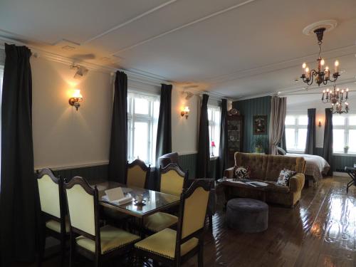 Pub/Lounge, Bjargarsteinn Boutique Stay in Grundarfjordur