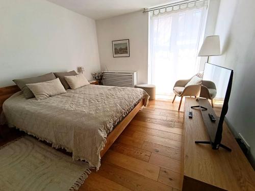 Chic & Comfy Hideaway in the Heart of the City