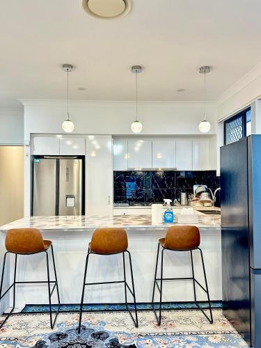 Noble place in Loganlea — other in 14 Kelly Place, Loganlea Australia, 4131