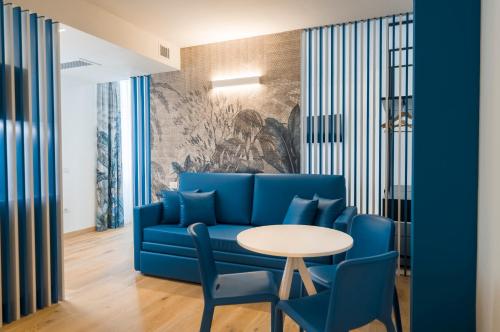 lillil - Popping Holiday in Riva Del Garda City Center