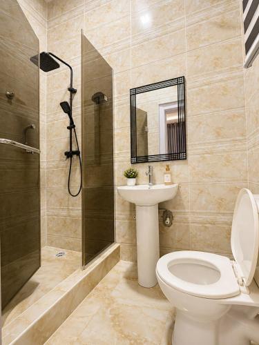 Stylish 2BR Duplex with PS5 Snooker & TableTennis - image 3