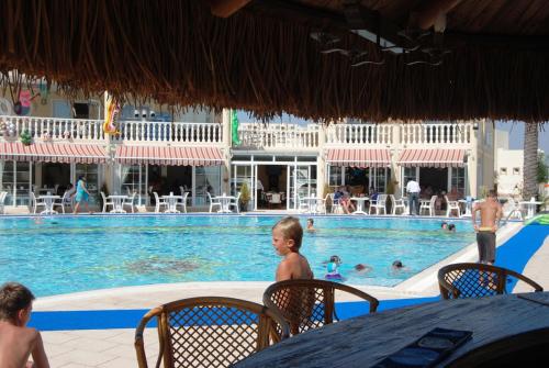  Evoteli Group Turquoise 2+1 Üst Kat Daire in Bogazici